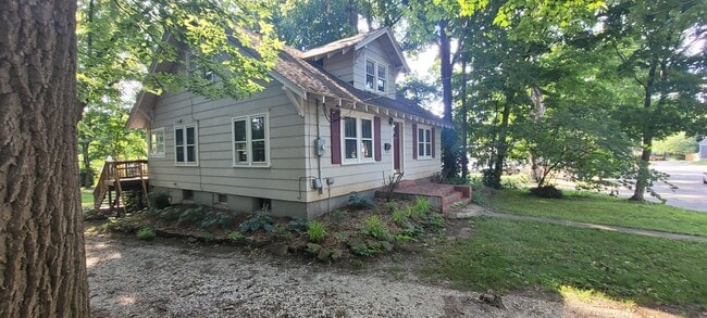 Photo - 619 S Kentwood Ave