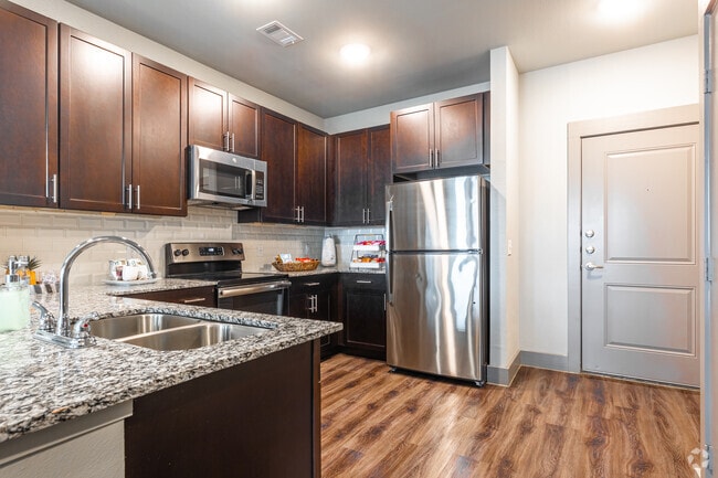 Interior Photo - Discovery Park