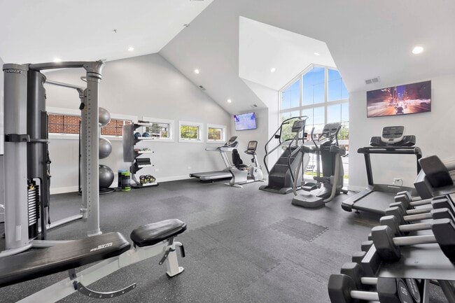 Fitness Center - Lakehaven Apartments