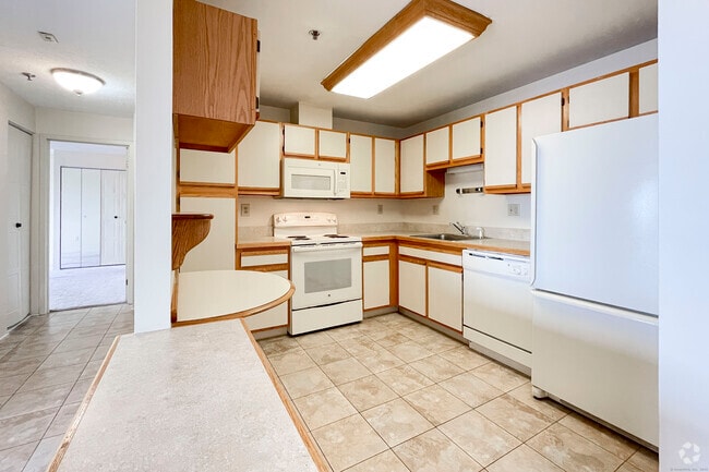 Building Photo - 111 deKoven Drive Unit 1009 Rental