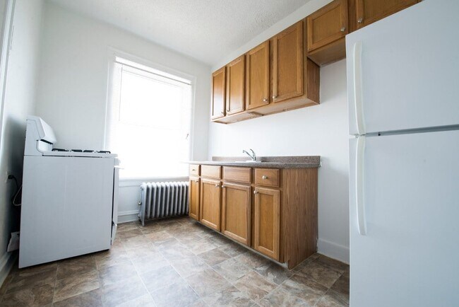 Building Photo - 7917-27 S Drexel Ave Rental