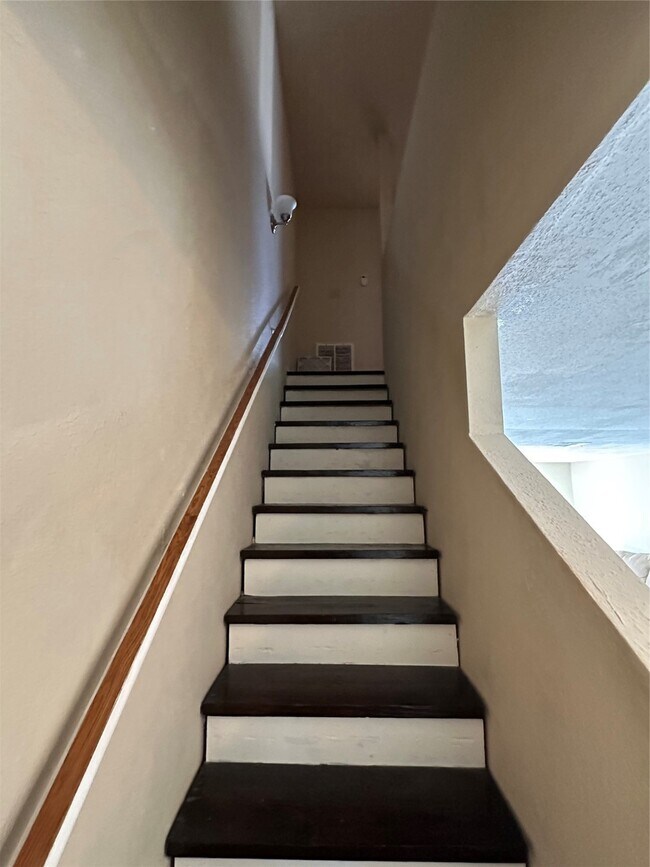 Photo - 8405 Wilcrest Dr Unit 2010