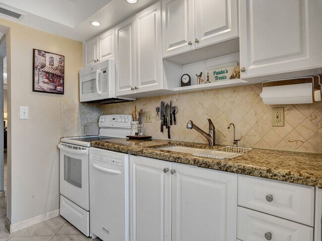 Photo - 3113 S Ocean Dr Unit 710