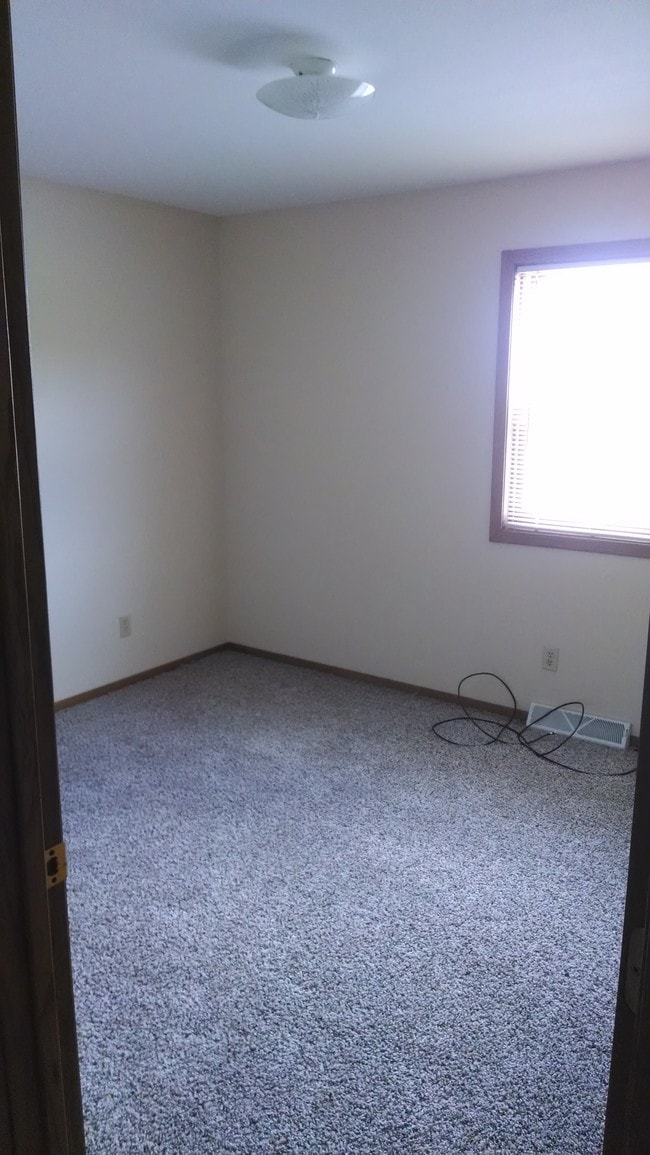 Photo - 5750 Jefferson Rd