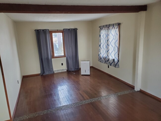 Photo - W10418 WI-76