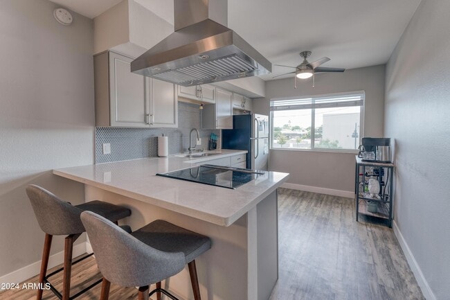 Photo - 721 E Montebello Ave Unidad 203