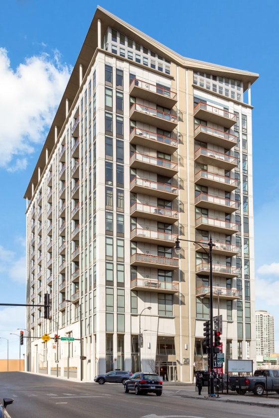 Building Photo - 740 W Fulton St Unit 701 Rental