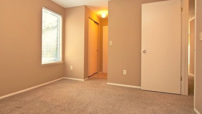 13801 Old Redmond Rd Unit C205