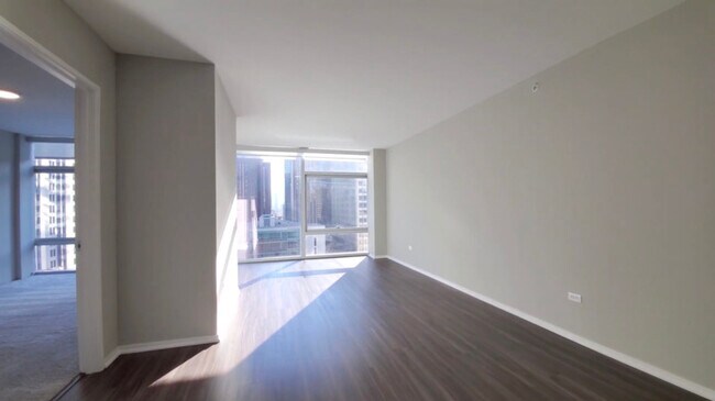 Photo - 205 E Illinois St Unit 2600