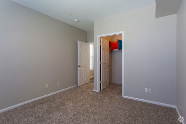 1HAB, 1BA -769 ft²