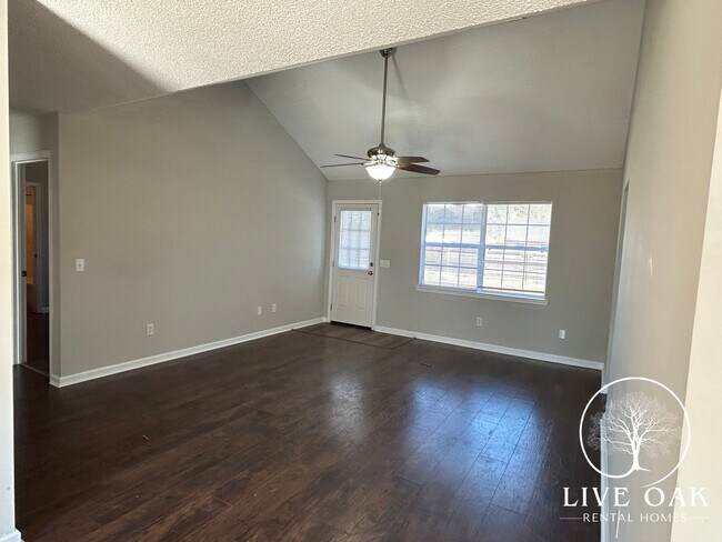 Photo - 135 Kenny Dr