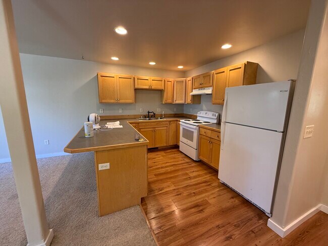 Photo - 163 Gena Cir