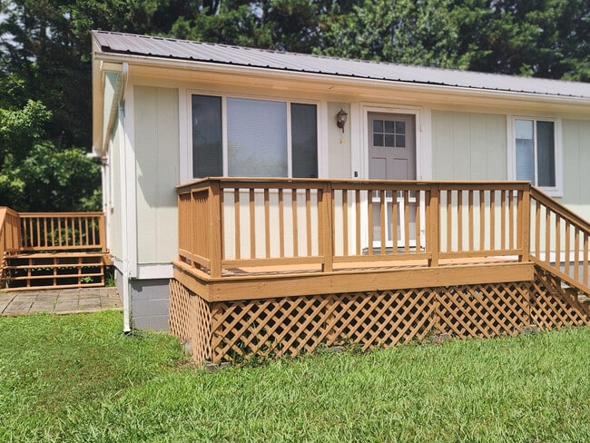 Photo - 17 Unaka Ave Unit A