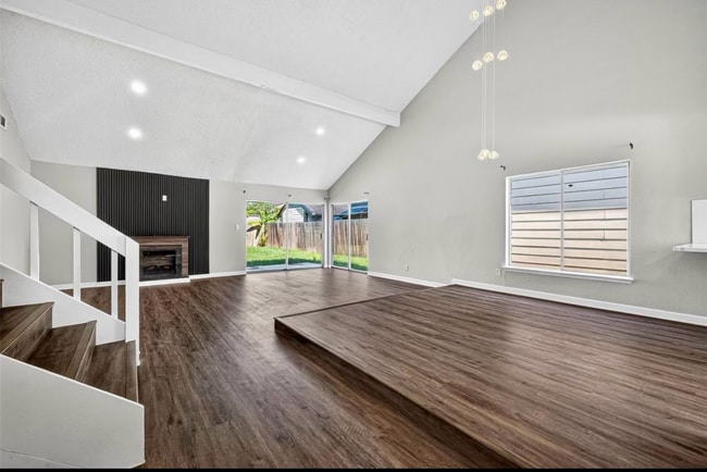 Photo - 7706 Miller Glen Ln