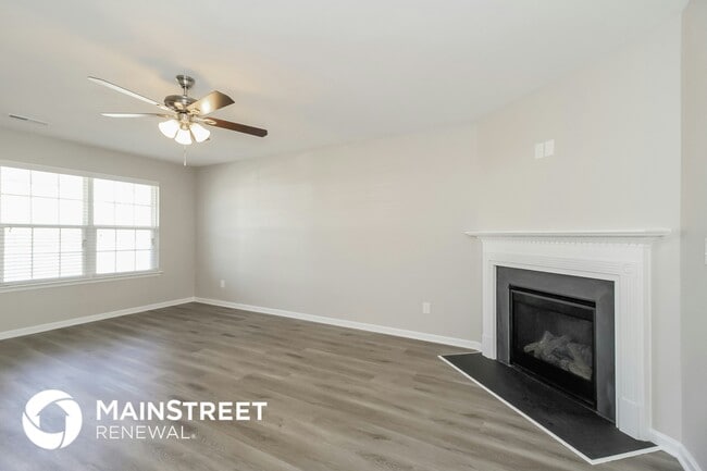 Photo - 260 Mount Olivet Dr