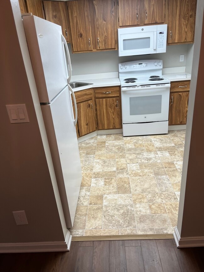 Photo - 1263 Lost Nation Rd Unit 4