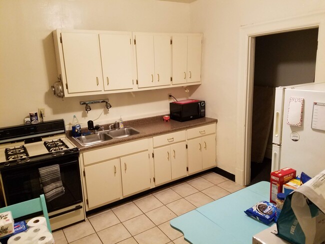 El parque Preston Gardens se inauguró en 1919. - 338 Joncaire St Unidad 1