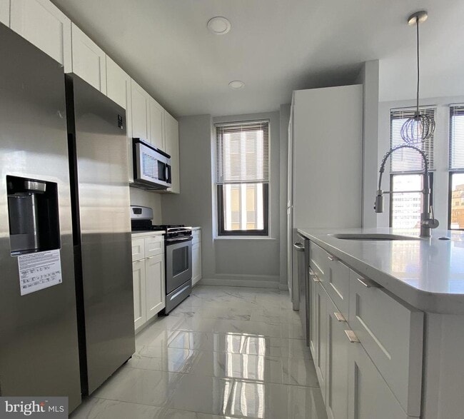 Building Photo - 135 S 19th St Unit 1611-12 Rental