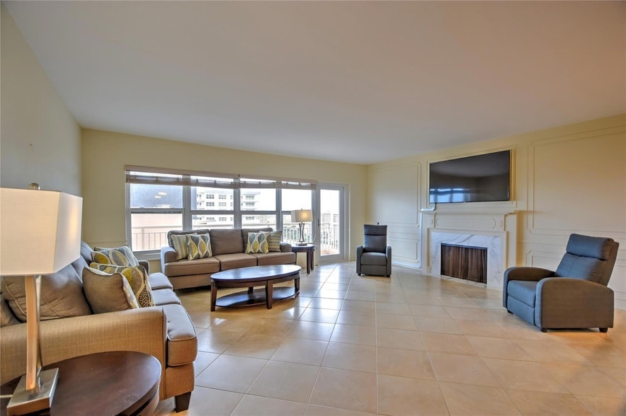 Photo - 3850 Galt Ocean Dr