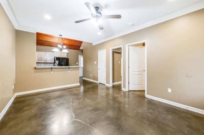 Photo - 3 Bedroom Townhouse in Broussard