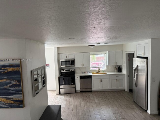 19640 Lenaire Dr