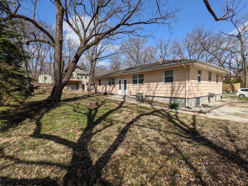 Photo - 435 Hawthorne Ave