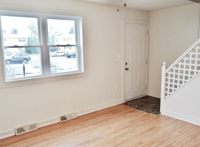 Photo - 2 Bed / 1 Bath Townhome