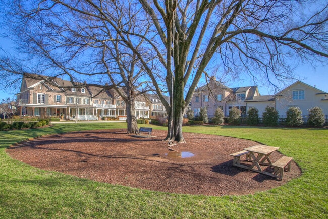 Photo - 9112 Keats St