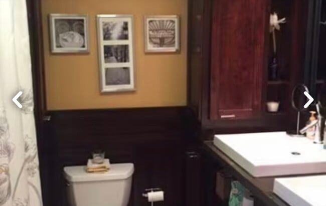 Photo - 143 W 8th St Unit 3