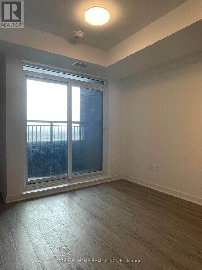 Photo - 1185 Dupont St Unité 503