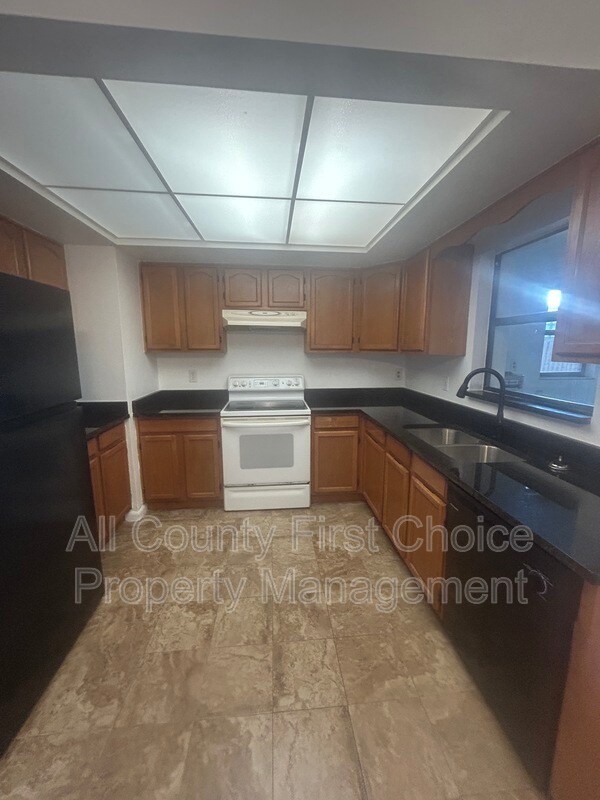 Photo - 13135 Washington Ave Unidad A