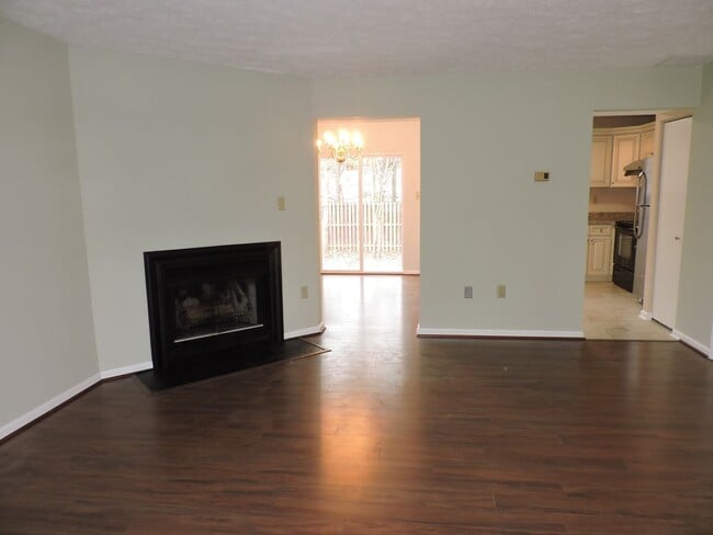Photo - 34 Meadowside Ct