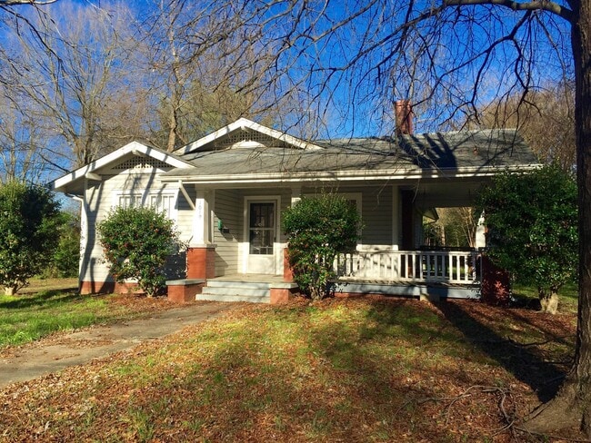 NoDa Bungalow For Immediate Lease - NoDa Bungalow For Immediate Lease House
