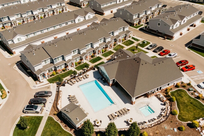 Vista de la propiedad - Haven Cove Townhomes