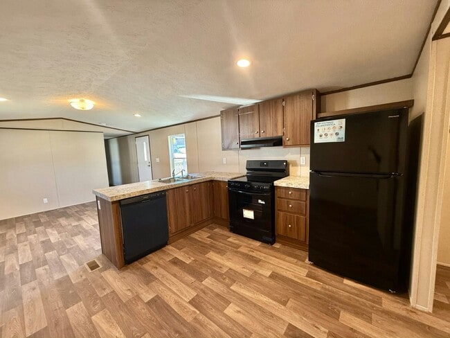 Photo - 751 Kernodle Ln