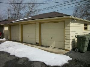 Estacionamiento - 4762 N 103rd St