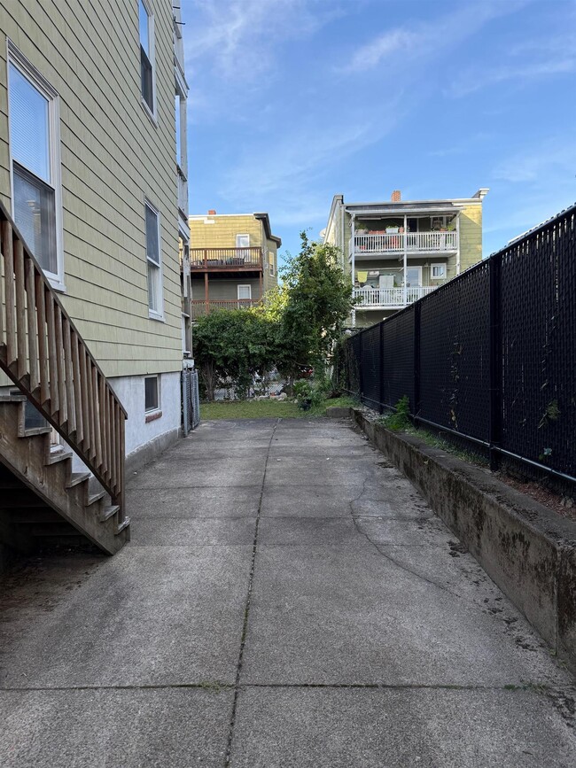 69 Raymond Ave