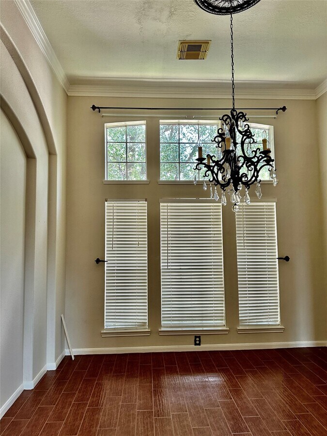 Photo - 16411 Redwicke Ln