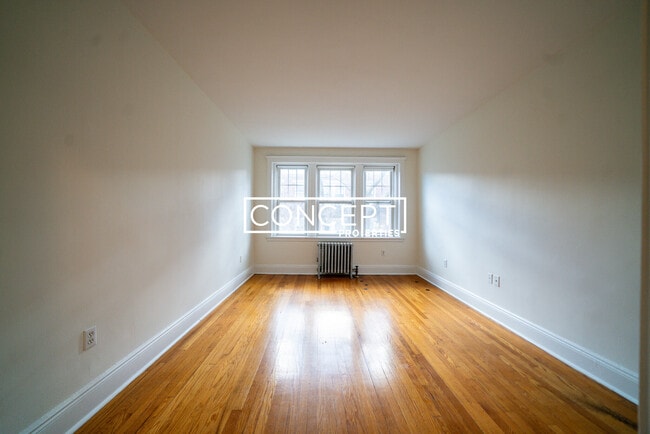 Photo - 56 Selkirk Rd Unit 4