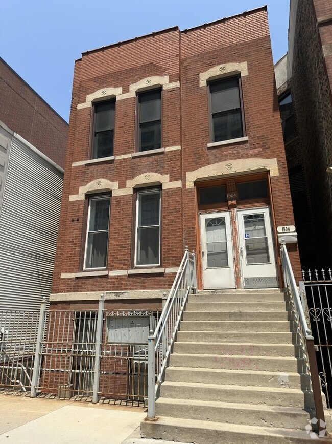 Building Photo - 1504 W Division St Unit 2F Rental