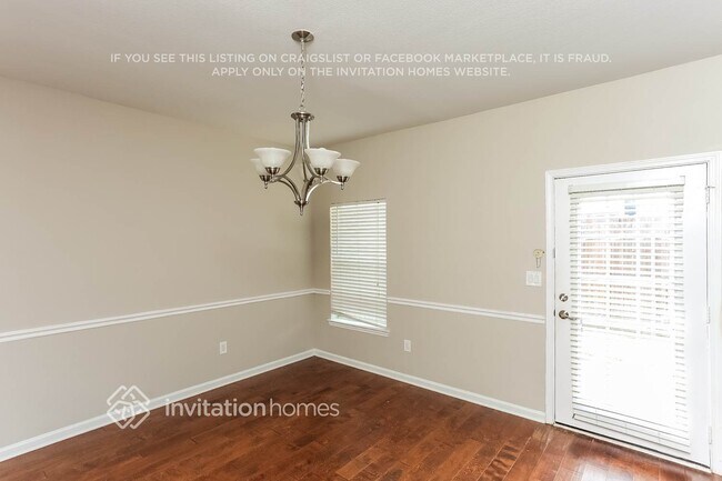 110 Barrington Ln