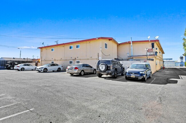 El Dorado Apts