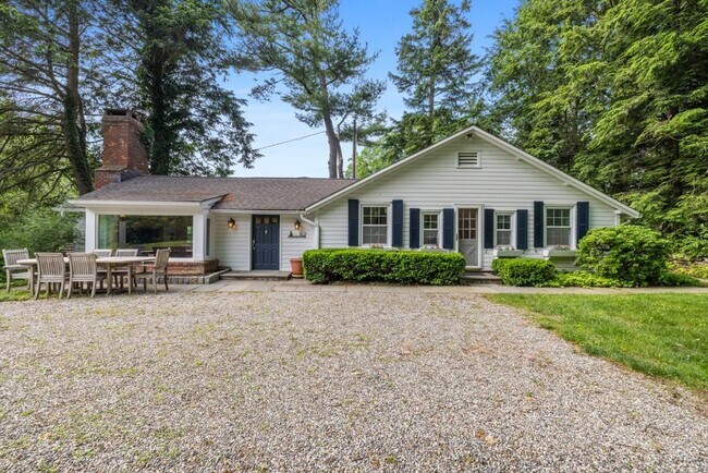 Building Photo - 62 Pound Ridge Rd Rental