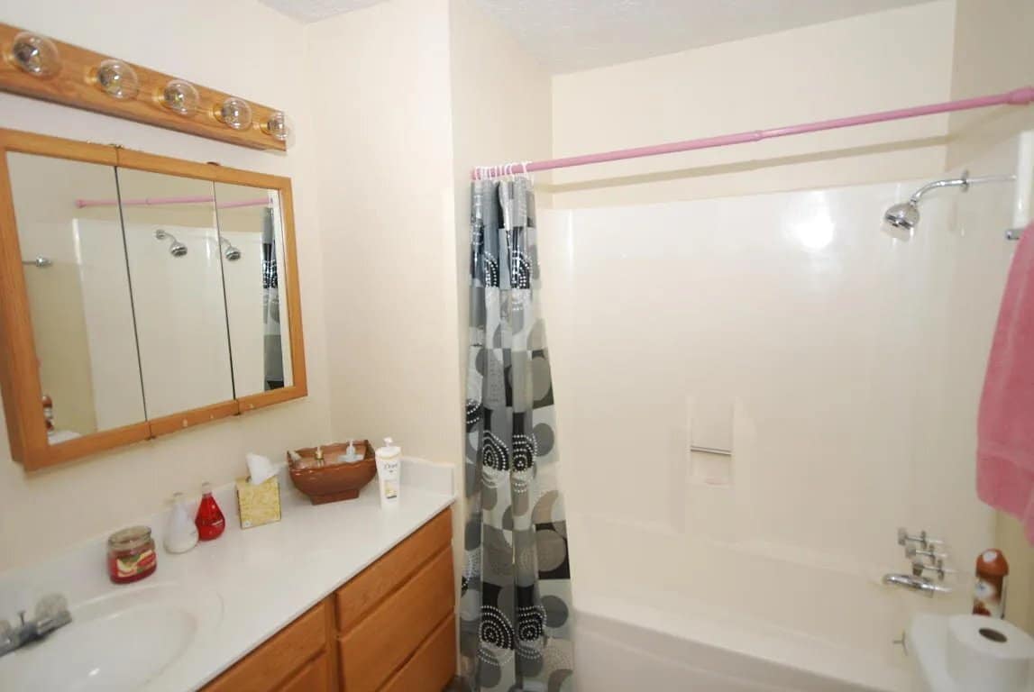 Photo - 13400 Durant Ave NE