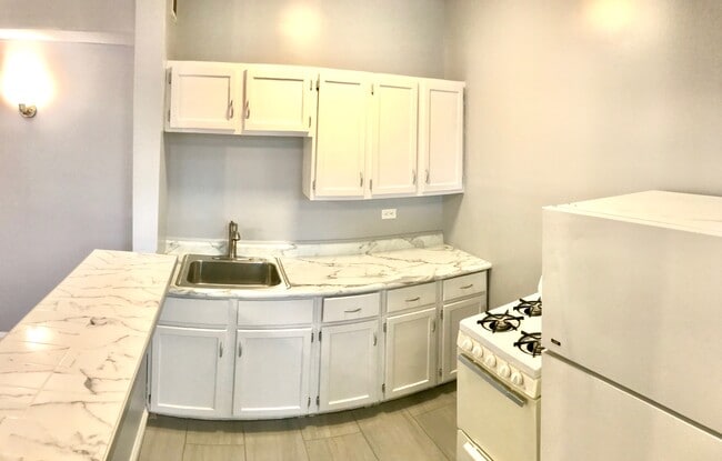 Photo - 4165 S Archer Ave Unit 203