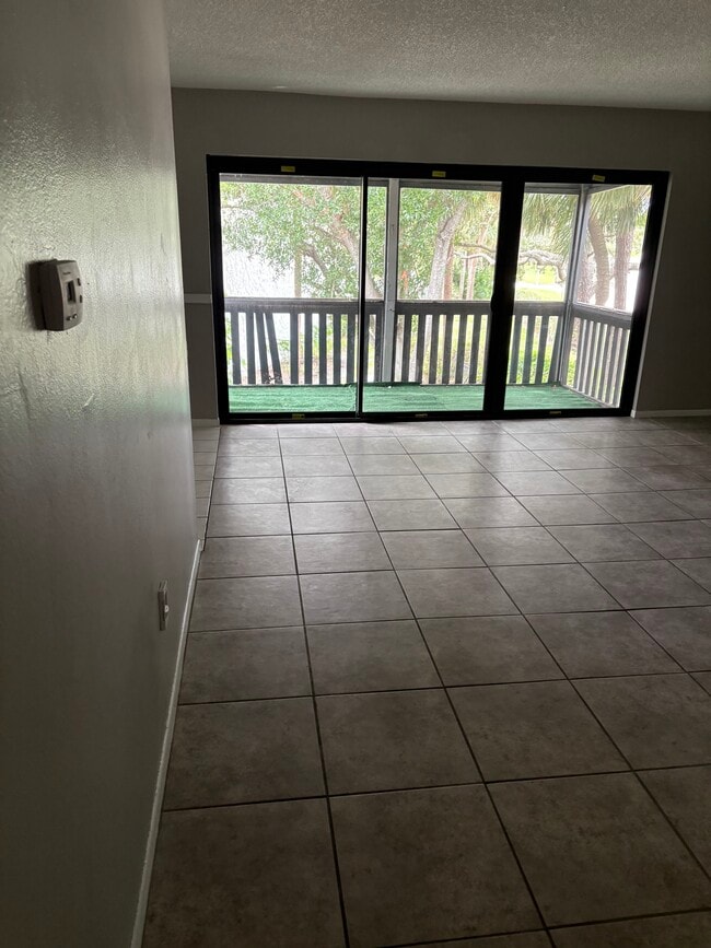 Building Photo - 11562 8th St N Unit 702 Rental