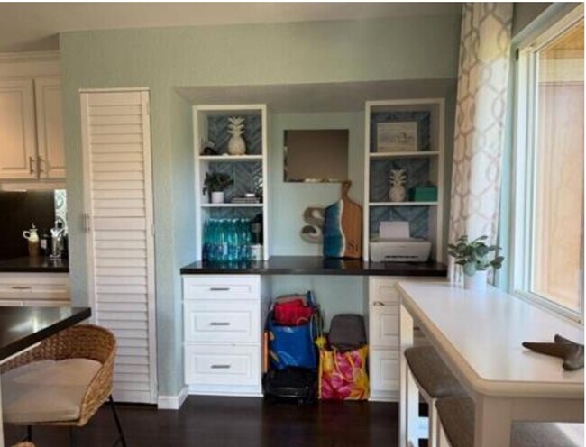 Espacio de oficina - 140 Uwapo Rd Unidad 5-101