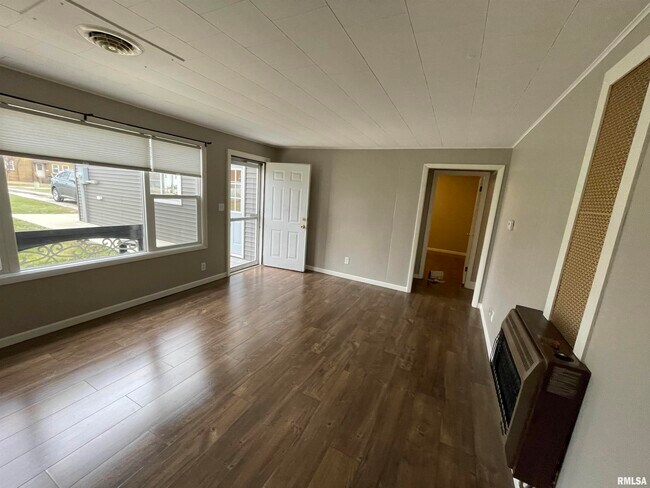 Photo - 103 Cherry Ln