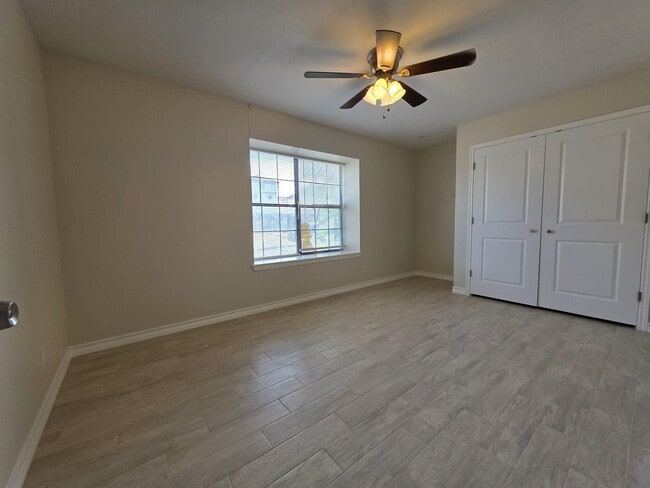 Photo - 1703 Violeta Ct