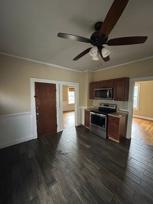 Photo - 39 Springdale Ave